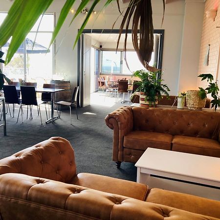 Bridport Bay Inn Εξωτερικό φωτογραφία