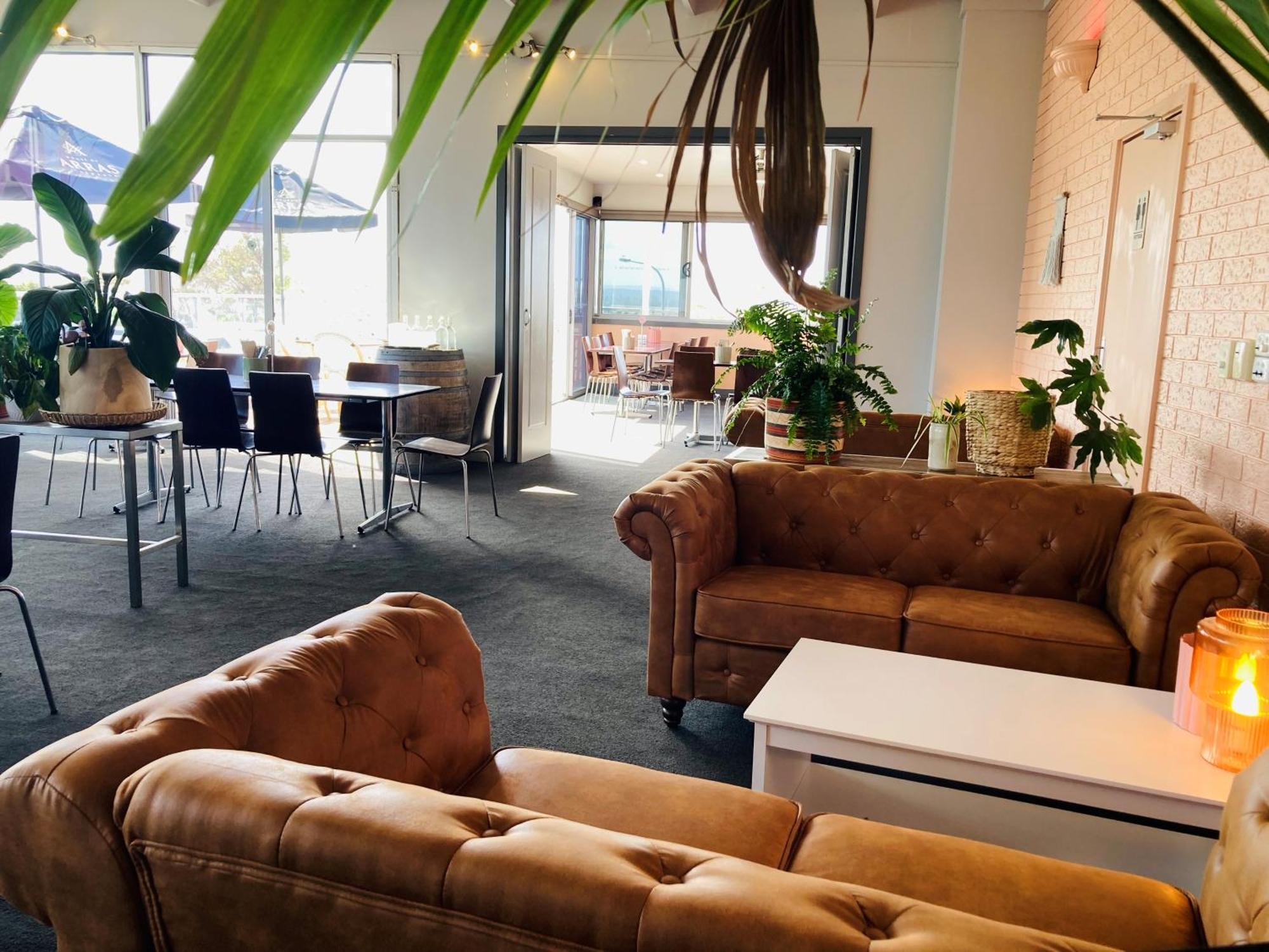 Bridport Bay Inn Εξωτερικό φωτογραφία