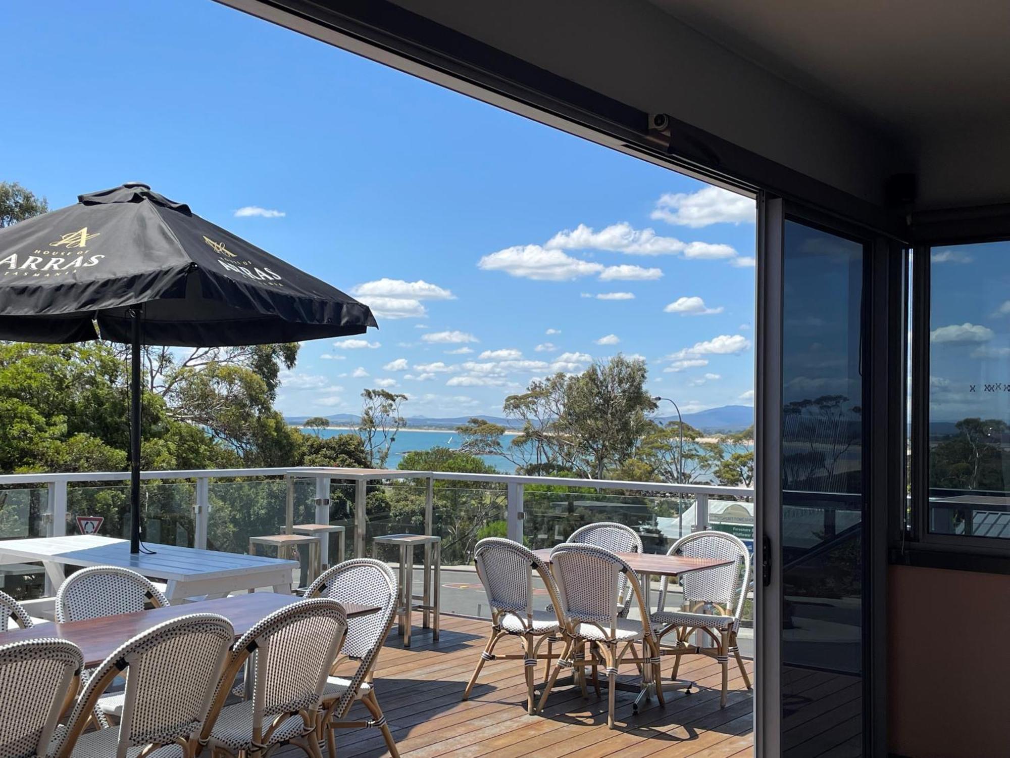 Bridport Bay Inn Εξωτερικό φωτογραφία